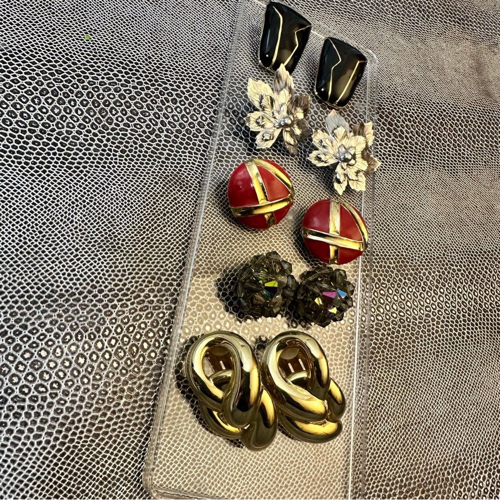 Vintage five pair clip-on lot